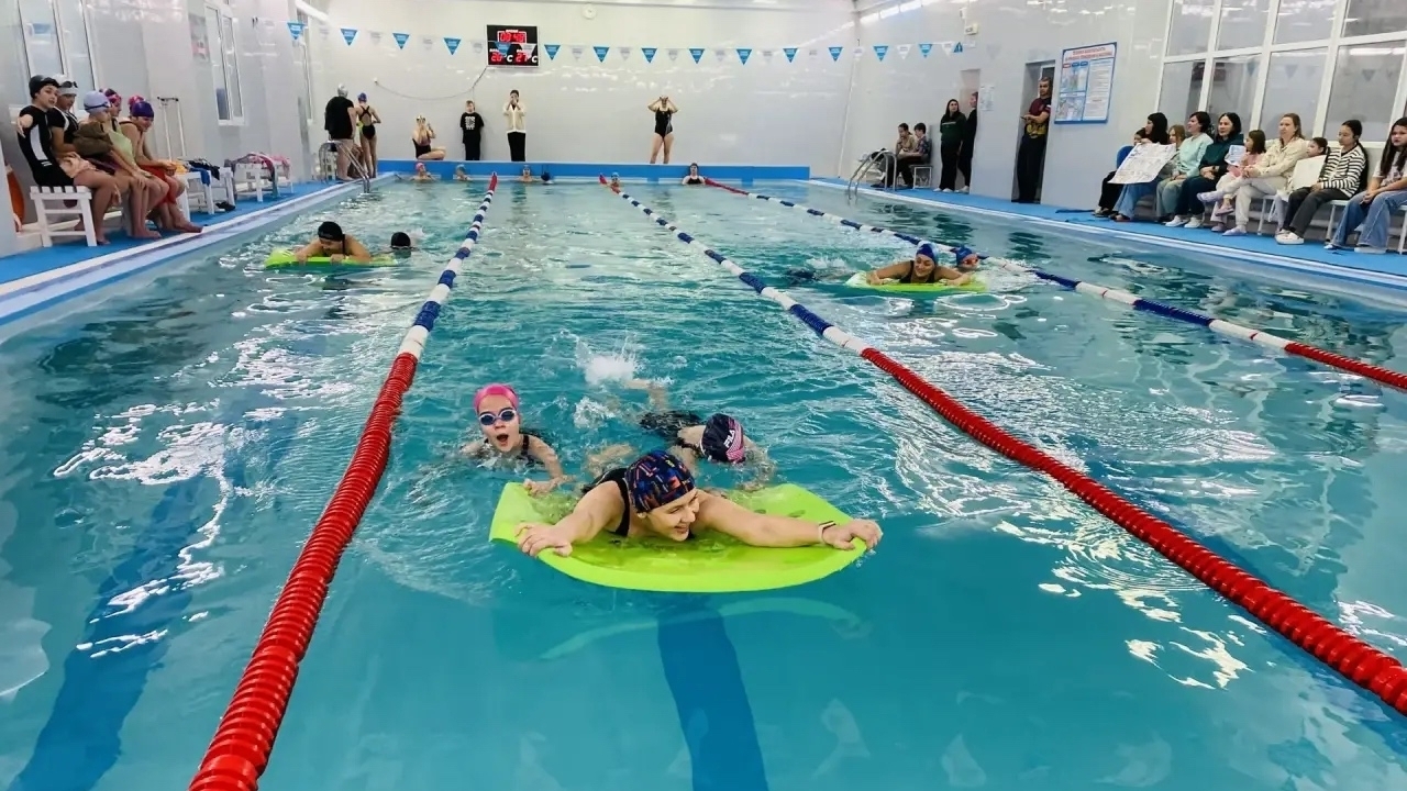 На свете добрых слов живет немало,